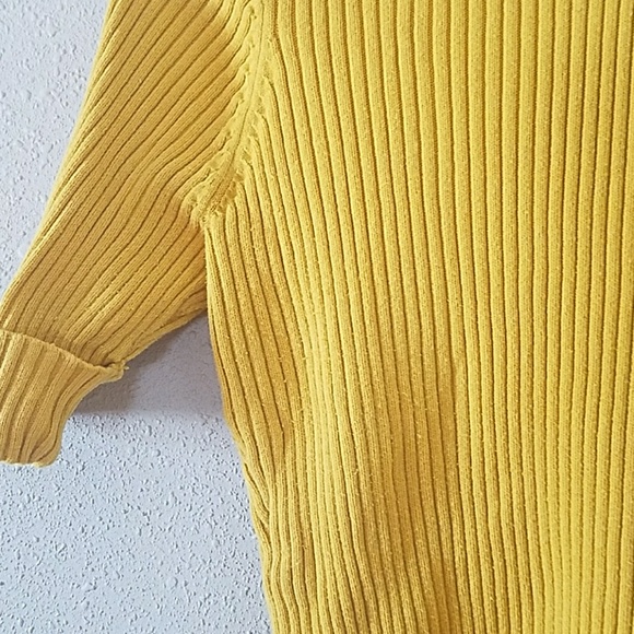 Ribbed knit top - Picture 3 of 3